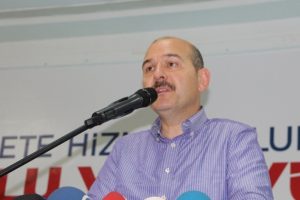 Soylu: Biz fotoğrafa bakmayız, kimin hukuka uyup uymadığına bakarız