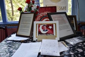 Ders zili Necmettin &ouml;ğretmensiz &ccedil;aldı