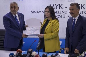 Ticari ara&ccedil; şof&ouml;rlerine mesleki yeterlilik belgesi