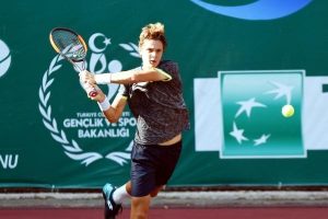 İzmir Cup'ta Cem İlkel tur atladı