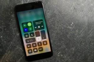 iOS 11 T&uuml;rkiye saati ile ka&ccedil;ta yayınlanacak?