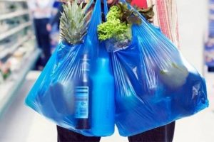 Plastik poşetler 2019 yılından itibaren &uuml;cretli olacak