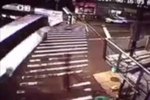 New York'ta otob&uuml;s kazası: 3 &ouml;l&uuml;, 16 yaralı