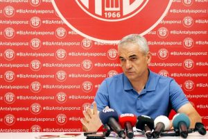 Rıza &Ccedil;alımbay ayrılık gerek&ccedil;elerini anlattı
