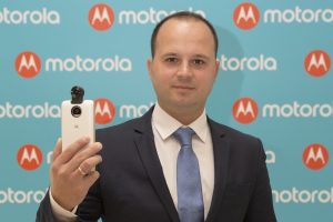 Motorola yeni modlarını tanıttı