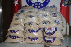 Suriye plakalı tırda ele ge&ccedil;irildi: 499 kilo!