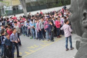 'Suriyeli &ouml;ğrenciler imam hatiplere y&ouml;nlendirilsin' genelgesi