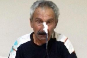 Boşandığı eşini bı&ccedil;akladı, polisi g&ouml;r&uuml;nce intihara kalkıştı