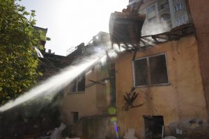 Bursa'da 3 bina yıkılarak kamulaştırıldı