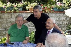 Kılı&ccedil;daroğlu Trabzon'da hasta ve taziye ziyaretlerinde bulundu