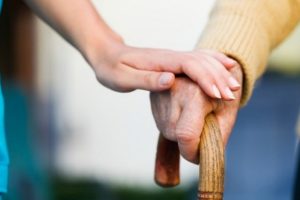 Yemeğe tuz yerine şeker koyuyorsanız dikkat