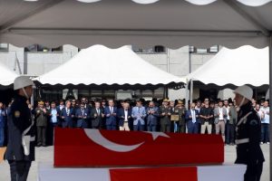 Şehit polis i&ccedil;in İstanbul Emniyetinde t&ouml;ren
