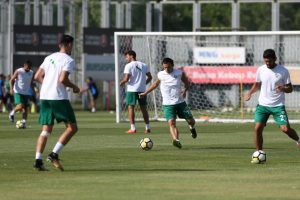 Bursaspor'da Galatasaray ma&ccedil;ı hazırlıkları s&uuml;r&uuml;yor