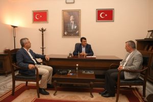 Bursa Osmangazi'de D&uuml;ndar muhtarları ağırladı