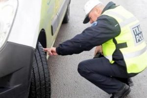 Artık otomobiller i&ccedil;in de zorunlu! Cezası 625 lira...