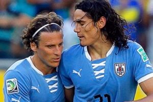 Forlan'dan Dani Alves'e sert s&ouml;zler!