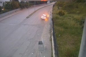 S&uuml;r&uuml;c&uuml; de yaya da dalgın olunca kaza ka&ccedil;ınılmaz oldu