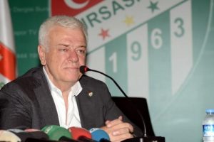 Bursaspor Kul&uuml;b&uuml; Başkanı Ay'dan stadın ismi i&ccedil;in a&ccedil;ıklama