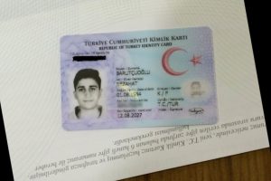 &Ccedil;ipli kimlik kartında yapılan hataya soruşturma