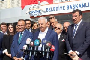 Yıldırım: T&uuml;m se&ccedil;enekler g&ouml;r&uuml;ş&uuml;ld&uuml;, her şey masada