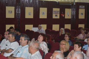 Bursa Karacabeyliler kaldırım işgali istemiyor