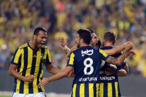 Fenerbah&ccedil;e 6 puan aldı, 6 basamak birden y&uuml;kseldi