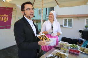 Dr. Ender Sara&ccedil; sağlıklı yaşamın sırlarını Bursa Misi'de paylaştı