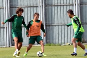 Bursaspor, Kayserispor ma&ccedil;ı hazırlıklarına ara vermeden başladı