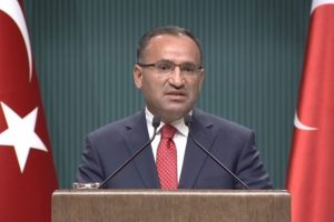Bozdağ: En &ouml;nemli g&ouml;rev İslam alimlerine d&uuml;ş&uuml;yor