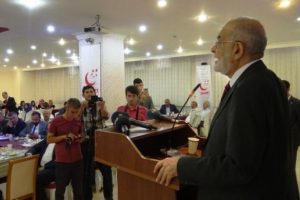 Karamollaoğlu: En fakir insan saraydakine nazaran h&uuml;rd&uuml;r
