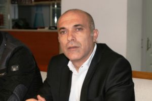 İzmir'den Ali Ko&ccedil;'a destek