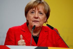 Merkel s&ouml;z verdi: "Onları tekrar kazanacağız"