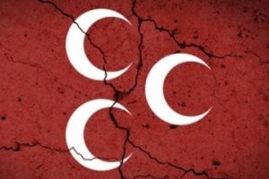 MHP'de bir toplu istifa daha: Akşener'in partisine destek vereceğiz!