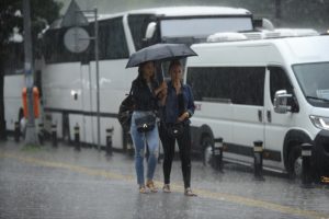 İstanbul i&ccedil;in kuvvetli yağış uyarısı