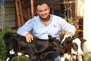 Arap&ccedil;a &ouml;ğrenmek i&ccedil;in gittiği Sudan'da &ccedil;iftlik kurdu