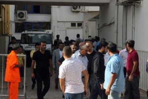 Miras davasında dehşet sa&ccedil;tı: 1 &ouml;l&uuml;, 1 ağır yaralı