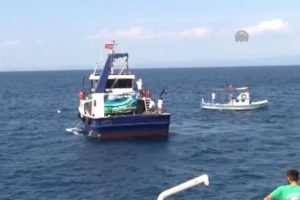 Denizler terk edilmiş av ara&ccedil;larından temizleniyor