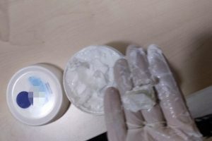 El kreminden uyuşturucu &ccedil;ıktı