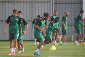 Bursaspor'da Batalla'nın tedavisi s&uuml;r&uuml;yor