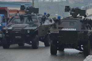 Van'da 2 ter&ouml;rist g&uuml;venlik g&uuml;&ccedil;lerine teslim oldu