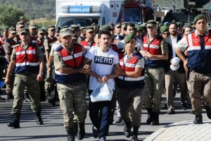 'Hero' tiş&ouml;rt&uuml; i&ccedil;in 5 yıla kadar hapis istemi