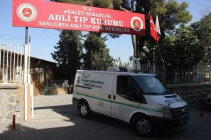 Şanlıurfa'da fabrika duvarı &ccedil;&ouml;kt&uuml;: 1 &ouml;l&uuml;, 1 yaralı