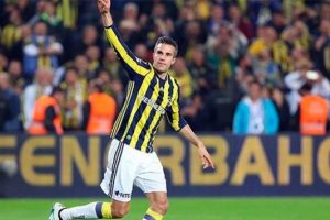 Van Persie i&ccedil;in olumsuz rapor