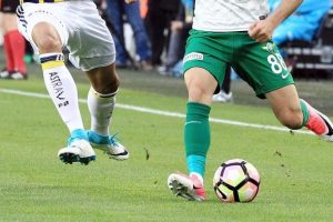 Fenerbah&ccedil;e ile Akhisarspor 11. randevuda
