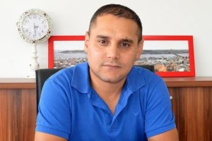 İşsizlik y&uuml;z&uuml;nden ayrıldığı memleketinde fabrika a&ccedil;tı