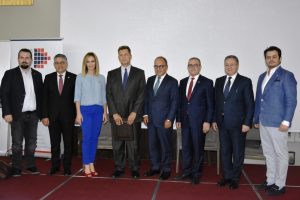 Bursa iş d&uuml;nyası Kurumsal Y&ouml;netim Paneli'nde buluştu