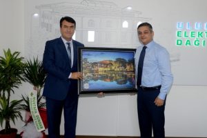 Bursa'da D&uuml;ndar'dan UEDAŞ Genel M&uuml;d&uuml;r&uuml; G&uuml;m&uuml;şl&uuml;'ye ziyaret