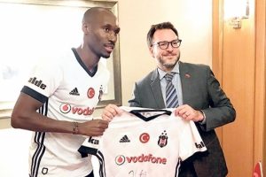 Atiba: "T&uuml;rkiye evimiz gibi"