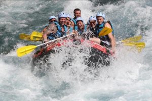 K&ouml;pr&uuml;l&uuml; Kanyon 700 bin rafting severi ağırladı