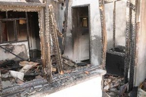 Mahallelinin kanı dondu! 4 aylık bebek bile umurunda olmadı